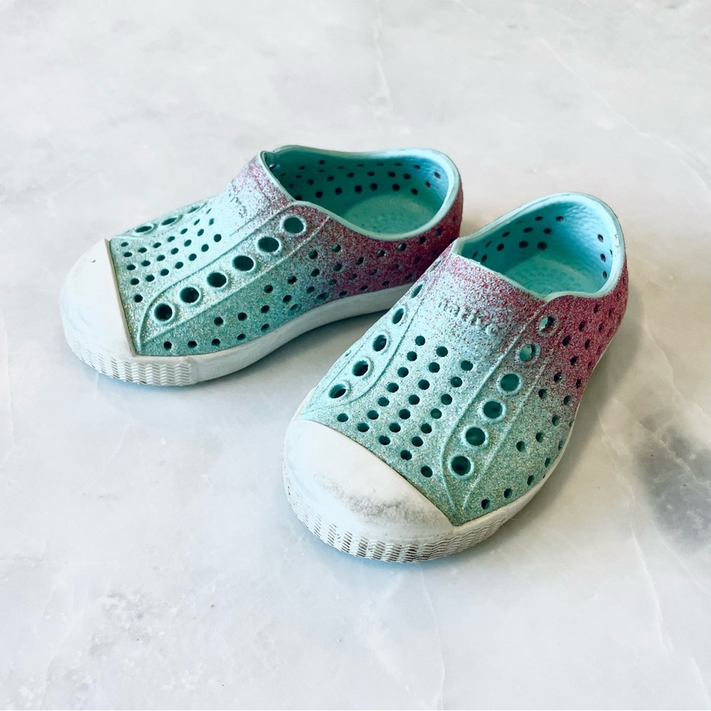 Native Blue and Pink Shoes Lightweight Slip-On Toddler Size 4